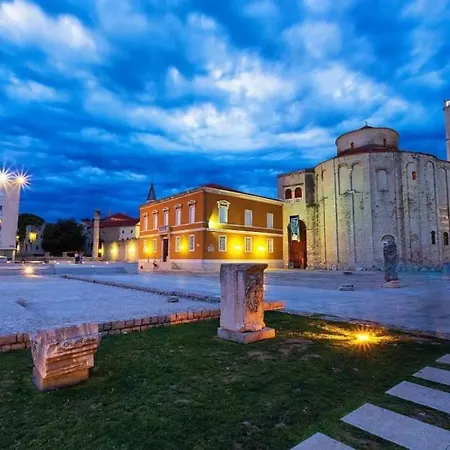 Апартаменти La Paulina's Iii *